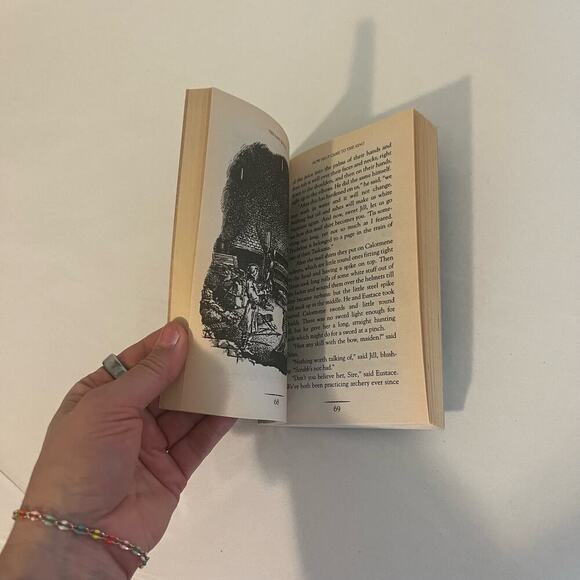 5/$25 The Last Battle The Chronicles of Narnia CS Lewis - Picture 5 of 6